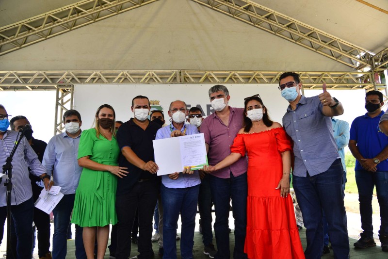 Governo do Ceará inaugura Areninha de Potiretama e autoriza início das obras do Sinalize