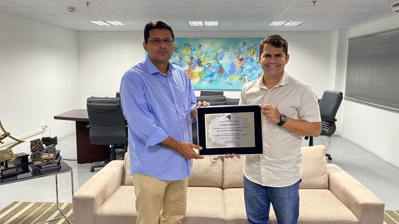 Secretário do Esporte e Juventude é homenageado pela FCAT
