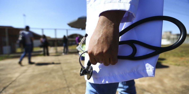 Programa Médicos pelo Brasil encerra inscrições neste domingo