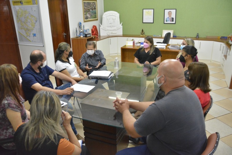 Akira recebe Auxiliares de Enfermagem que reivindicam melhorias para categoria