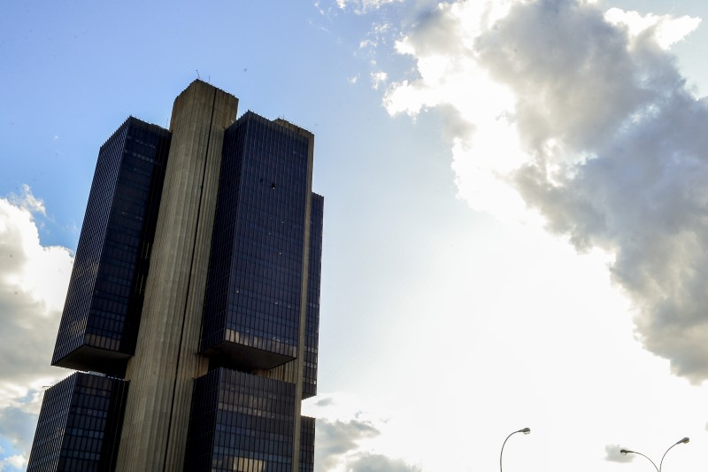 Presidente do BC nomeia diretores aprovados pelo Senado