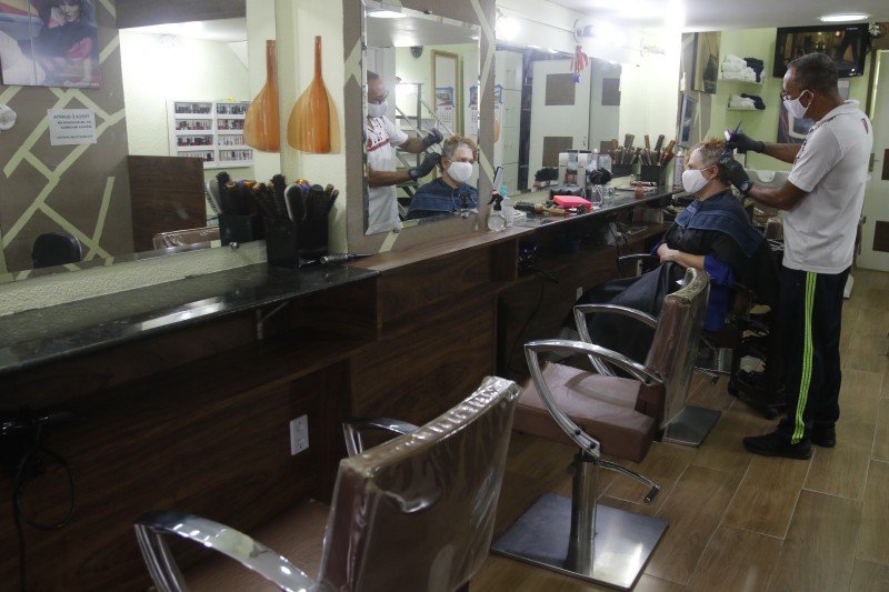 Índice de Confiança de Serviços sobe 4 pontos em abril, diz FGV