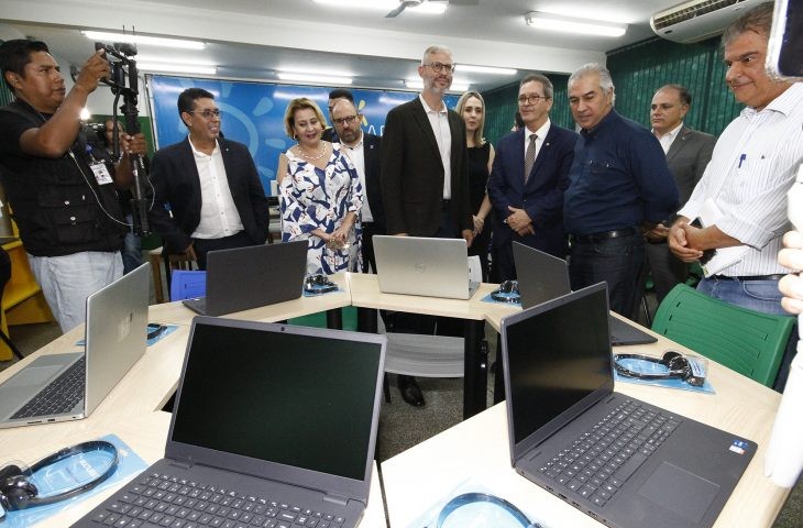 MEC inaugura 1º laboratório de criatividade do Brasil; “mais aprendizado para os professores”, diz governador