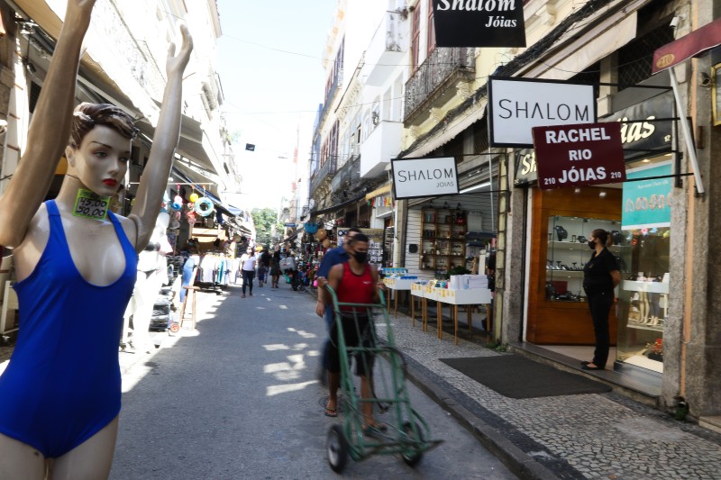 Taxa de desemprego fica em 11,1% no primeiro trimestre, diz IBGE