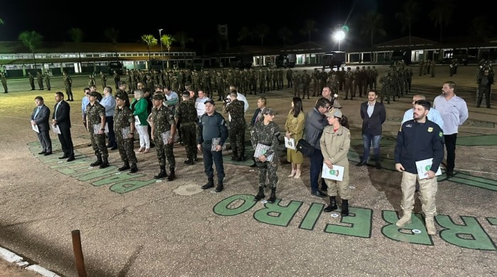 Vereadores prestigiam solenidade de aniversário de 47 anos do Batalhão de Infantaria