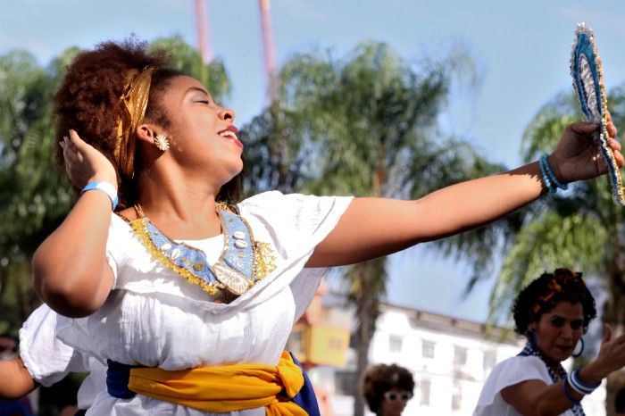 Pesquisa mostra que negros sofrem mais com o racismo no país