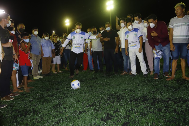 Governo do Ceará entrega Areninha de Santa Quitéria