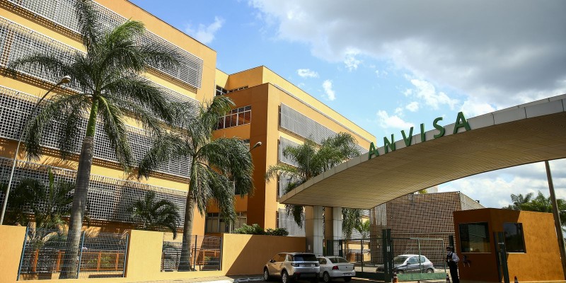 Anvisa autoriza o primeiro autoteste de covid-19 que faz uso da saliva