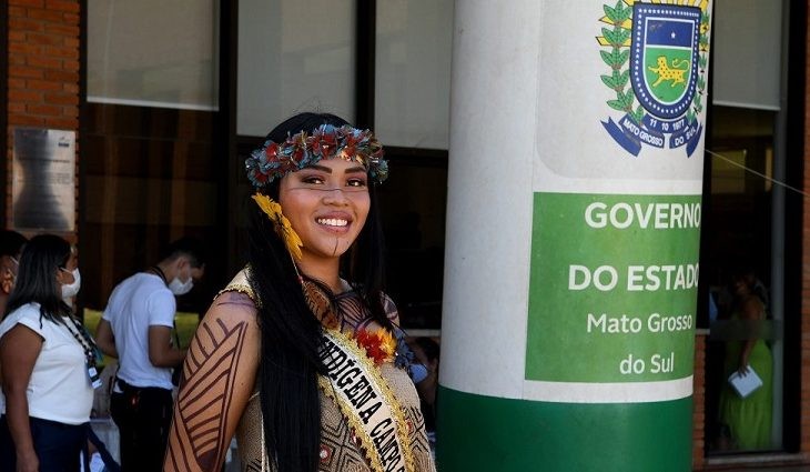 Depois dos Kadiwéu, projeto que empodera mulheres indígenas vai divulgar artesanato dos Terena e Kinikinau  