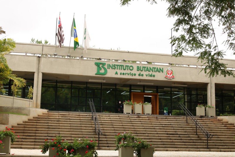 Vacina única contra covid-19 e influenza tem resultados promissores