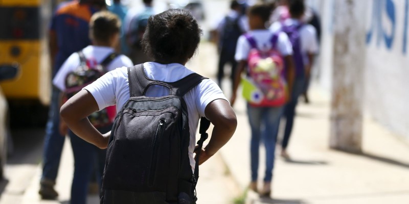 Censo Escolar: mais de 650 mil crianças saíram da escola em três anos
