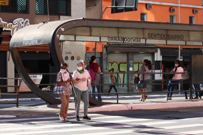 Covid-19: Brasil registra 20.456 novos casos e 198 mortes