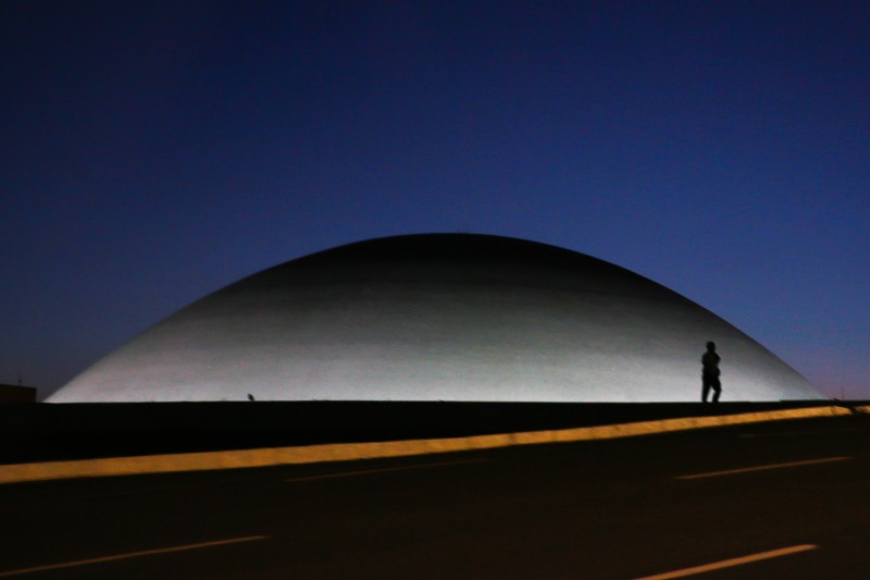 Senado adia votação de projeto que flexibiliza uso de armas de fogo