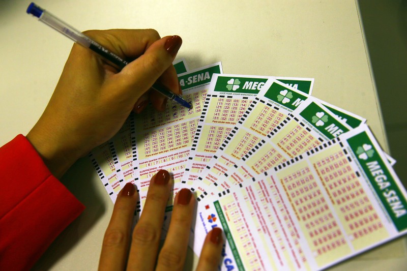 Mega-Sena acumula e próximo concurso deve pagar R$ 130 milhões