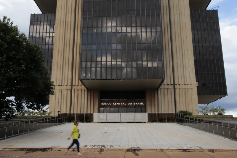 BC eleva exigência para funcionamento de fintechs de maior porte